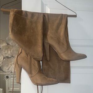Chic Tan Suede Heeled Boots